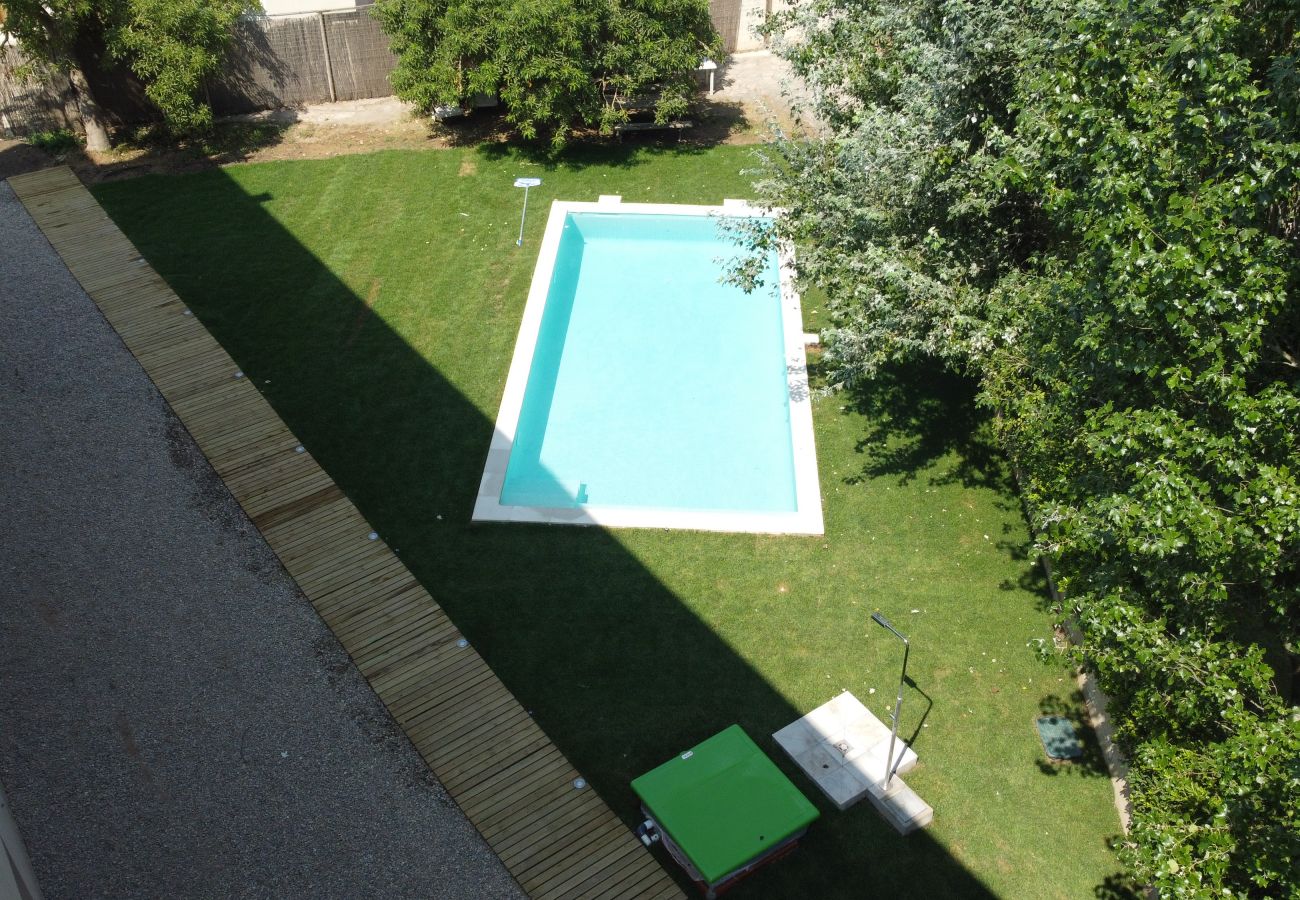 Apartament en Torroella de Montgri - TER B2D - Renovat amb jardí, piscina i wifi