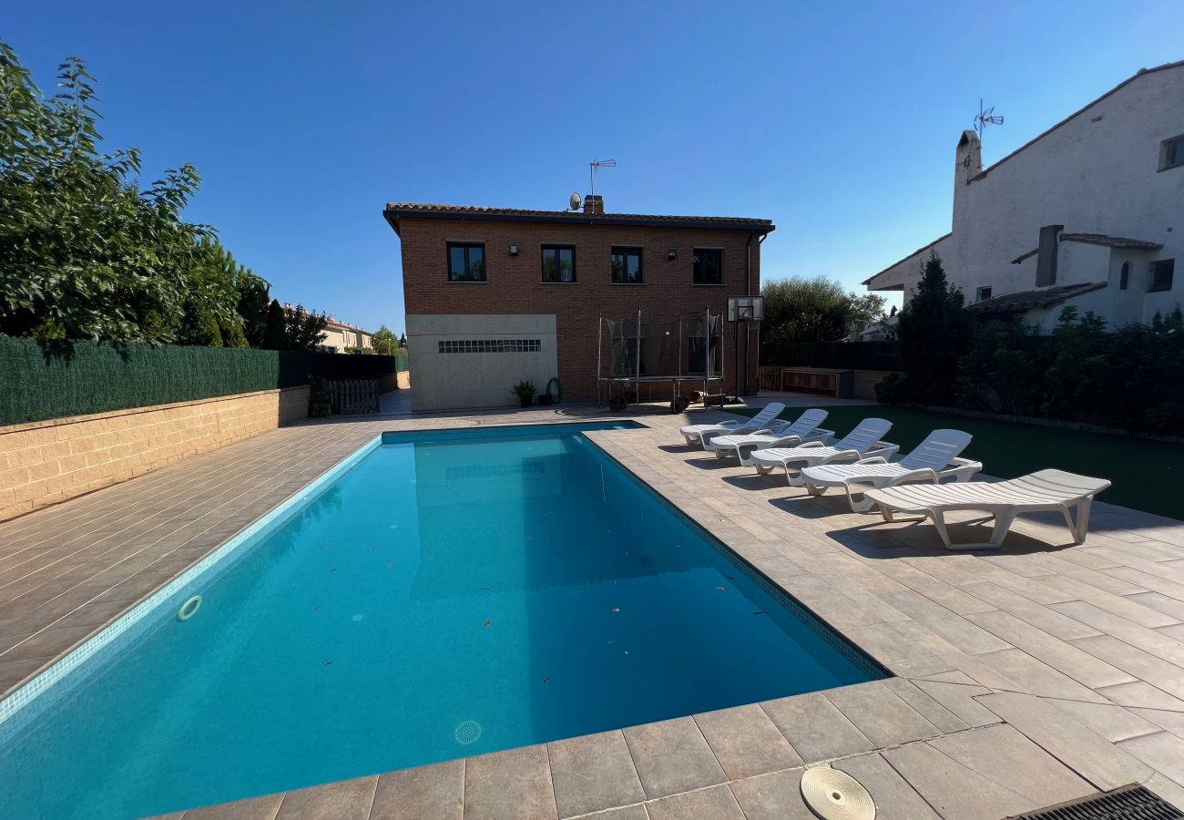 Haus in Torroella de Montgri - Zwei in einem mit privatem Pool und Klima