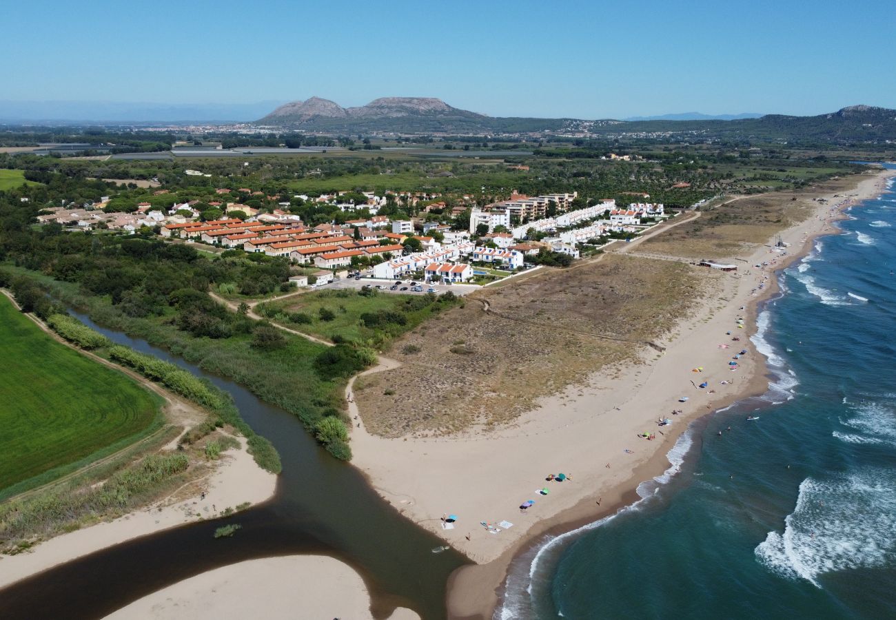 Huis in Torroella de Montgri - Daró 3D 46 dichtbij strand, airco, zwembad, glasvezel WIFI