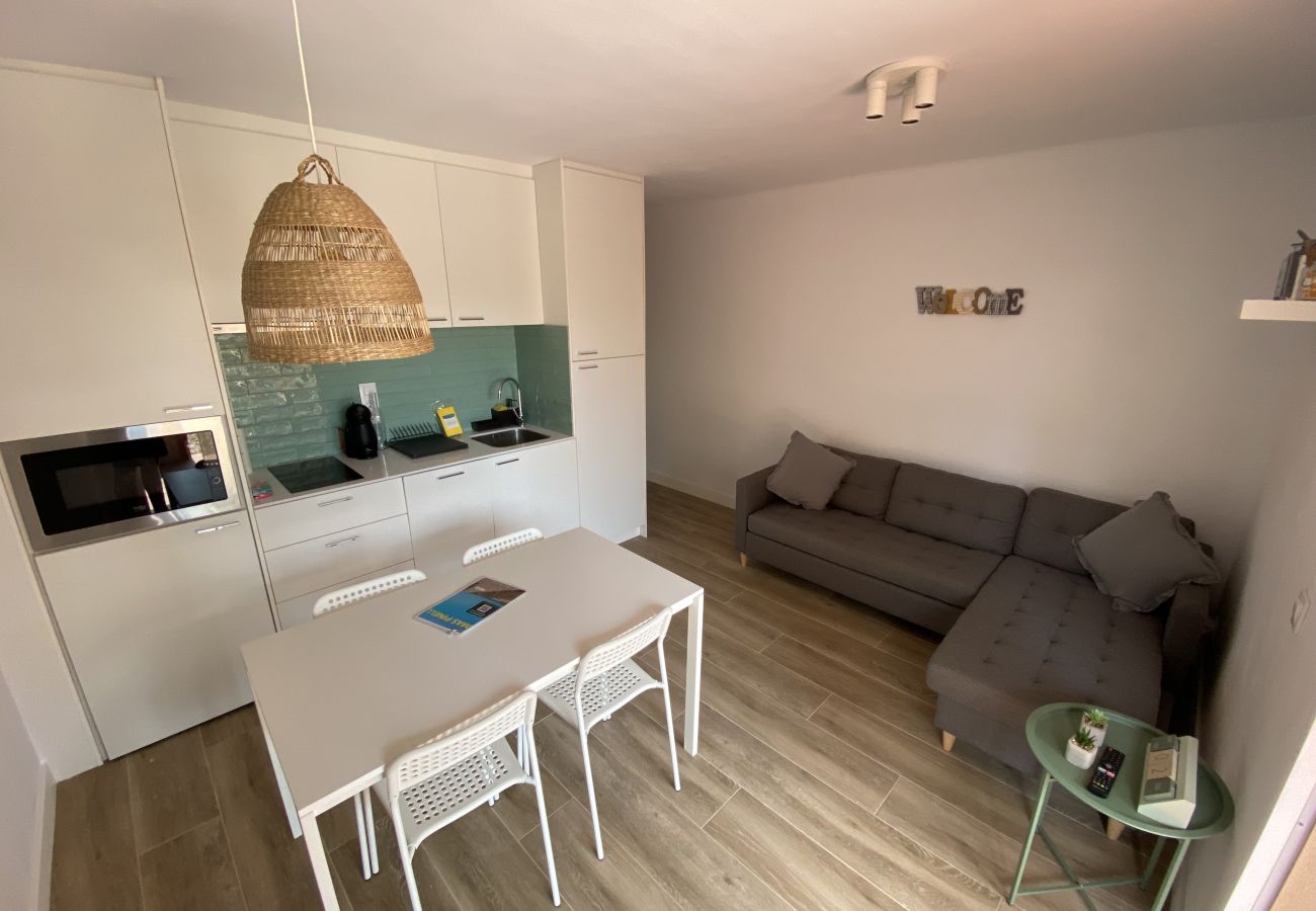 Appartement à Torroella de Montgri - Mas Pinell apartement B2D rénové avec jardin, piscine et wifi